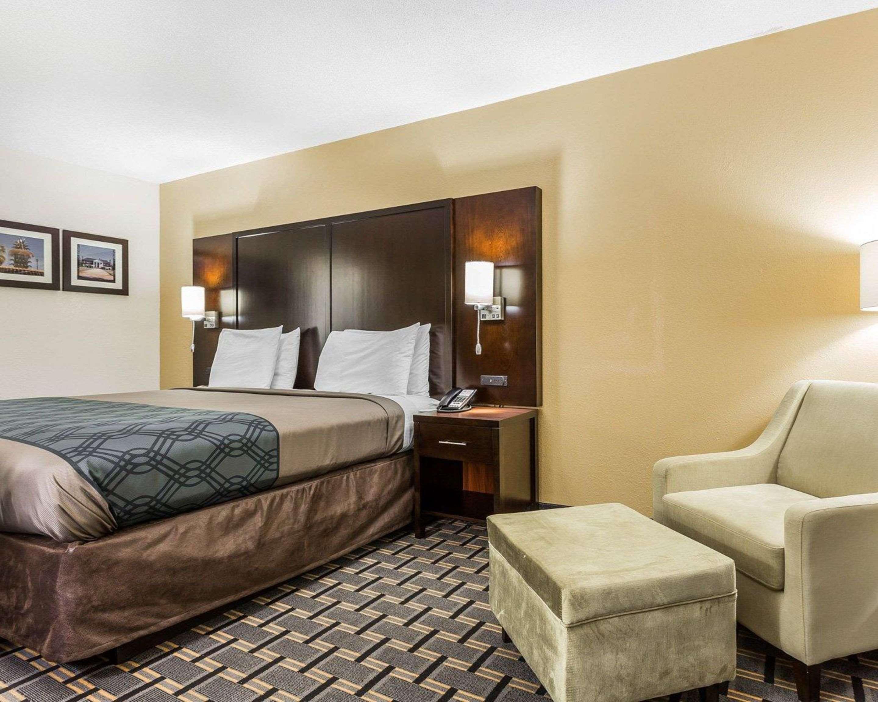Econo Lodge Coliseum Charleston Exteriér fotografie