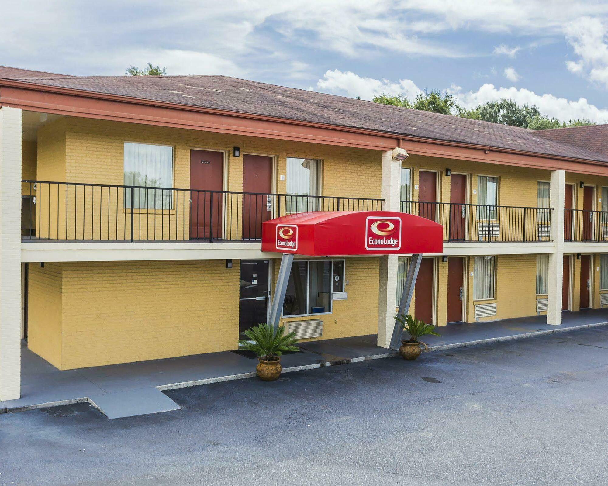 Econo Lodge Coliseum Charleston Exteriér fotografie
